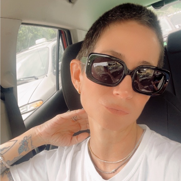 Meet your Posher, Gretchen - Picture 12 of 15